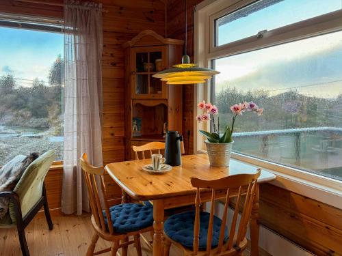 Viesnīcas āriene, Cabin On Hilltop With Beach And Sea Views in Bekkjarvik
