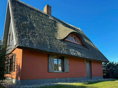 Thatched-Roof House At Stettiner Haff in Kamminke, Deutschland