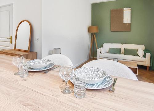 Le Cocon de Nice T2 une Chambre à coucher salon avec cuisine équiper Plage Terrasse
