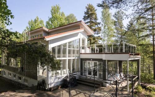 Villa Kanerva, Grand Design -style by the sea! in Kirkkonummi
