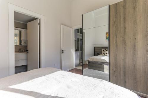 Aurore 1-BR Apt at Maison des Muses in Gemmayzeh - image 13