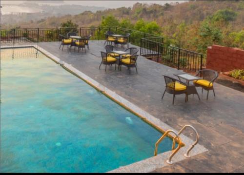 Top End Flat in Agastya seaview Resort and Spa in Harnai