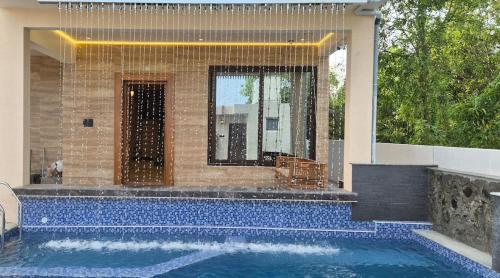 Villa De Aqua Elite - Muttukadu Lake ECR – khách sạn tại Thiruvidandhai