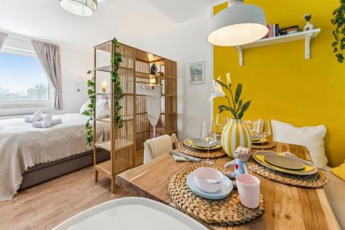 Hellohome I Wohlfühl Design I Boxspring I Parkplatz I City Apartment Happy in Braunschweig, Deutschland