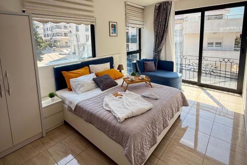 Adam & Eve Family Apartment