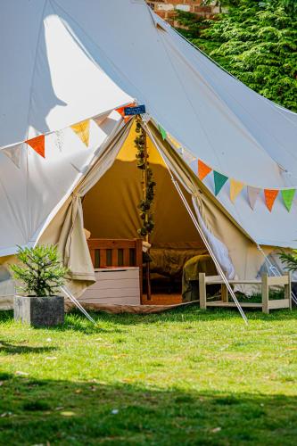 Aldwark Bridge Glamping - Lunar Tent in 艾爾德沃克