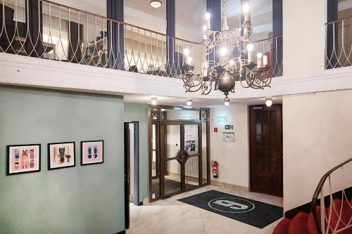 숙소 외관, Garner Hotel Hamburg - St.Georg By IHG in 함부르크