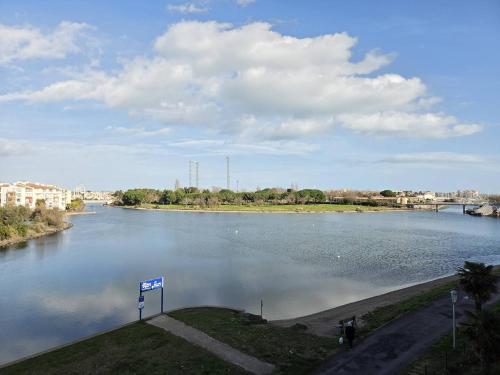 BAIE DES ANGES I Joli 2 pièces piscine proche plage Richelieu Cap d'Agde