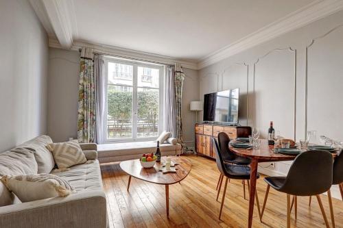 TheBlueStay 111 - Large Apt on the Quais de Seine