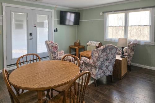 Comfy, Freshly Remodeled Apt Near Nauvoo Temple in Nauvoo (IL)