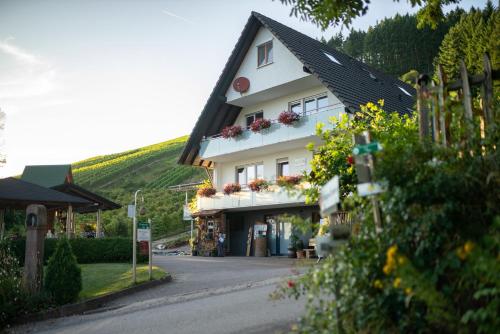 Ferienwohnung Baßler Schlossblick - Apartment - Kappelrodeck