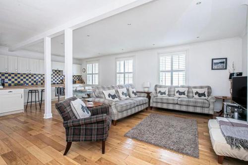 Sea View 4-Bed Townhouse Sleeps 7 in Anstruther – khách sạn tại Cellardyke