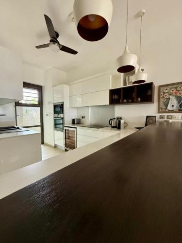 مطبخ, Royal park Balaclava Villa in بالاكلاف