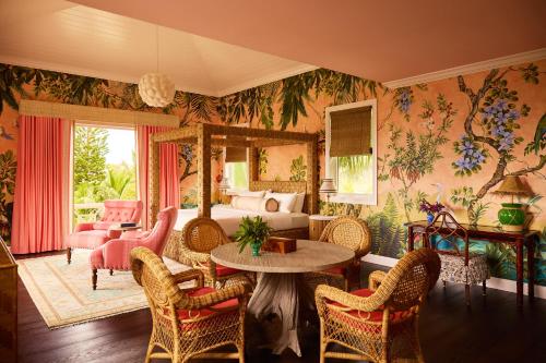 Facilities, Coral Sands Inn & Cottages in Dunmore Town