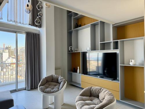 Retro 6E 2-BR Loft in Gemmayze - image 8