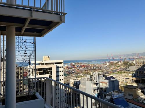 Retro 6E 2-BR Loft in Gemmayze - image 11