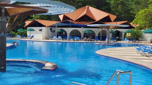 Swimming pool, CASA MARIPOSA Punta Leona a 500 metros de la playa Alquiler de la casa entera o dos apartamentos aba in Herradura