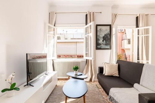 Cozy, Convenient & Athens in Dafni