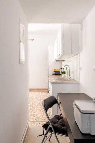 Cozy, Convenient & Athens in Dafni