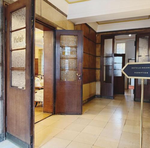 Фойє, Hotel Merkur in Zwickau