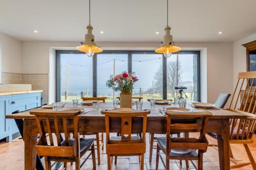 Iekārtas, 4 Bed in Llangower oc-f31072 in Langovera