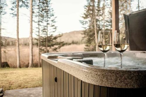 Spa Firepit & Nature - Chalet de la Colonie in Cantley (QC)