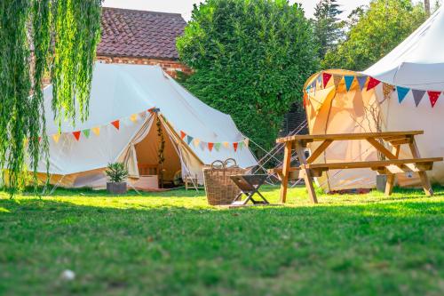 花園, Aldwark Bridge Glamping - Aurora Tent in 艾爾德沃克