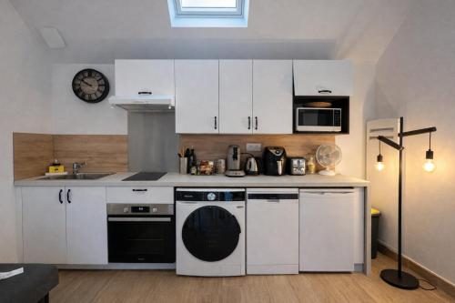 Maisonnette avec jardin & jacuzzi proche gare in 維朗德里