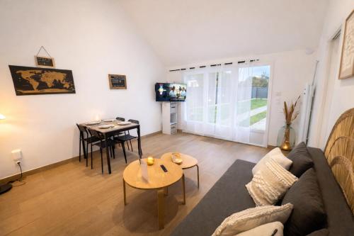 Maisonnette avec jardin & jacuzzi proche gare in 維朗德里