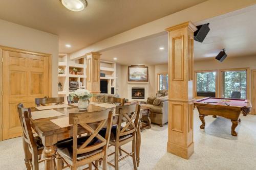 Peaceful Pines! Pool Table, Gym & Forest Views in Gleneagle (CO)