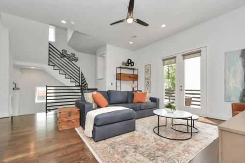 Casa LaBella - Downtown Skyline Views - Sleeps 10 in Houston, USA