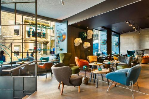 Motel One Edinburgh-Royal - image 5
