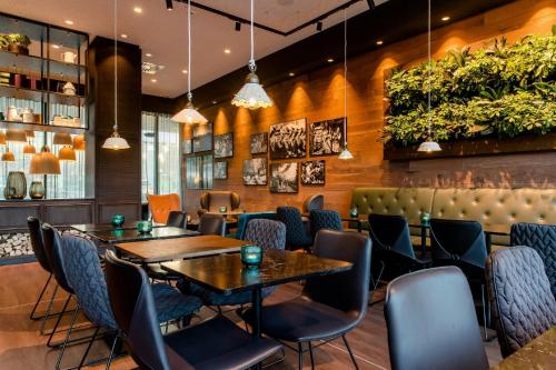Motel One Salzburg-Süd, Зальцбург (фото 5)