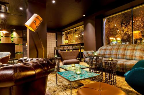 Bar/lounge