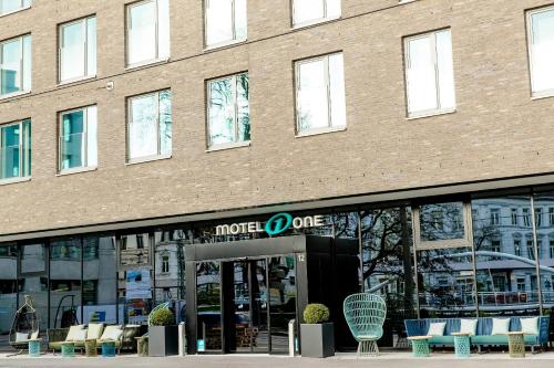 Motel One Bonn-Hauptbahnhof 4