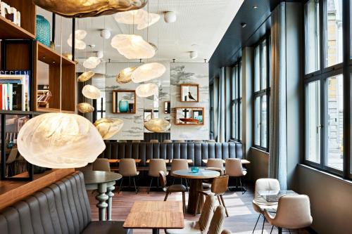 Motel One Zürich - image 16