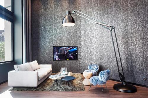 Motel One Basel, Basel (photo 6)
