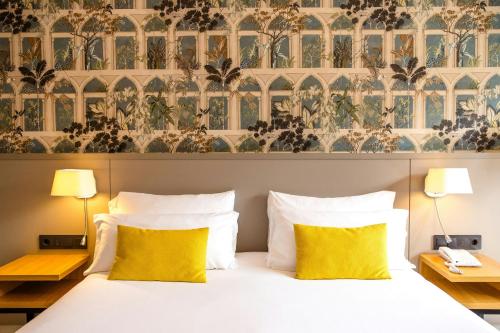 1 queen bed