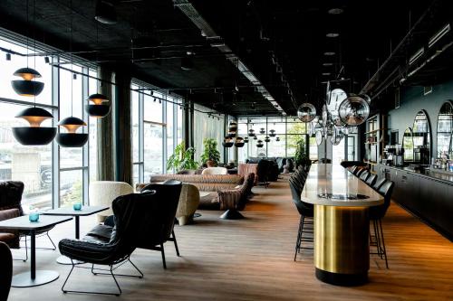 Bar/lounge, Motel One Paris-Porte de Versailles in 15th - Tour Eiffel - Porte de Versailles