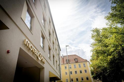 Motel One Würzburg 5