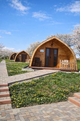 Livada Luxurious Bungalow in Petrestii De Jos