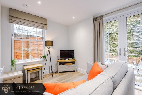 Rock Mill - Superior Apartment with Private Patio, Stoney Middleton