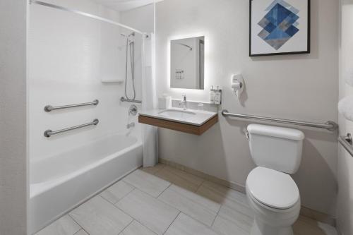 Candlewood Suites Aberdeen-Edgewood-Bel Air an IHG Hotel - image 43