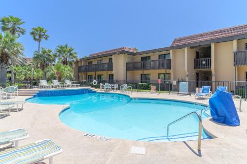 Tiki 149 - Spacious 2BR Condo with Walk-In Shower - image 2