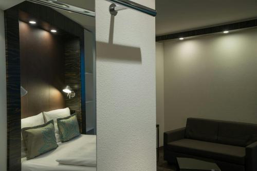 Motel One Berlin-Tiergarten - image 14