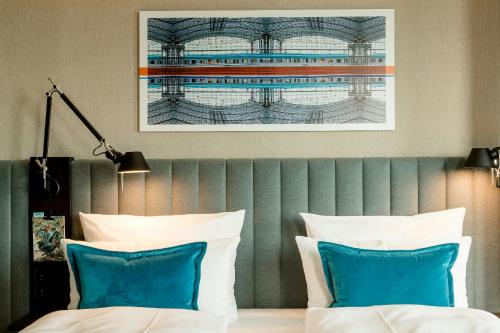 Motel One Berlin-Hauptbahnhof Room Type - Queen Room with Garden View