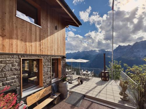 Berggasthaus Eggberge - Boutique Mountain Hotel - Access via Cablecar 4