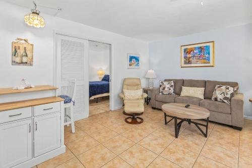 2 bedrooms, 3 beds