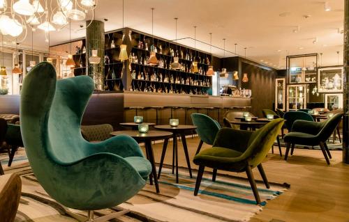 Motel One Amsterdam-Waterlooplein, Амстердам (фото 7)