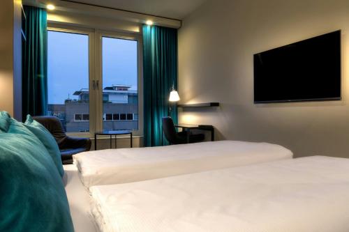 Motel One Amsterdam-Waterlooplein - image 24